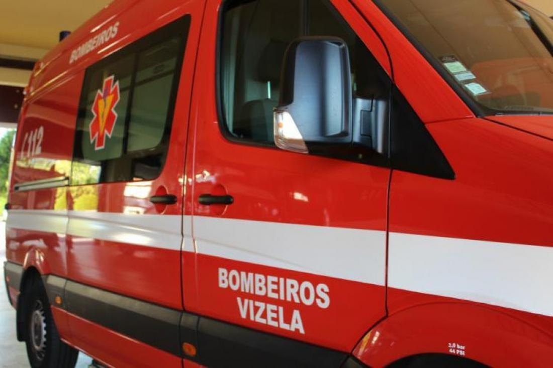 Rádio Vizela - Colisão entre um veículo ligeiro e motociclo em Sto Adrião